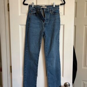 Levi’s Women’s Wedgie Straight Jeans